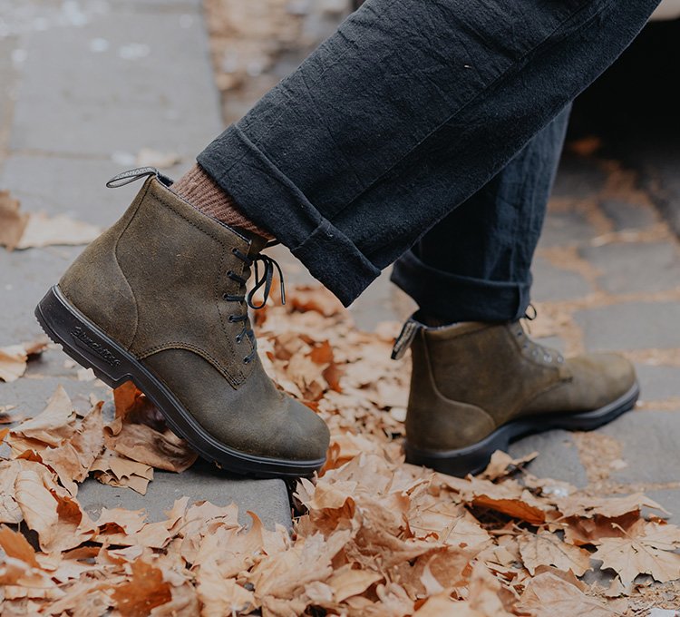 womens lace up boots