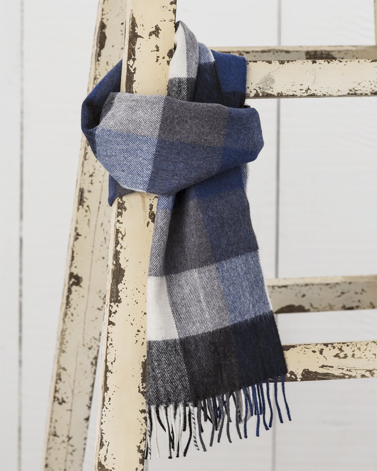 navy and gray scarf
