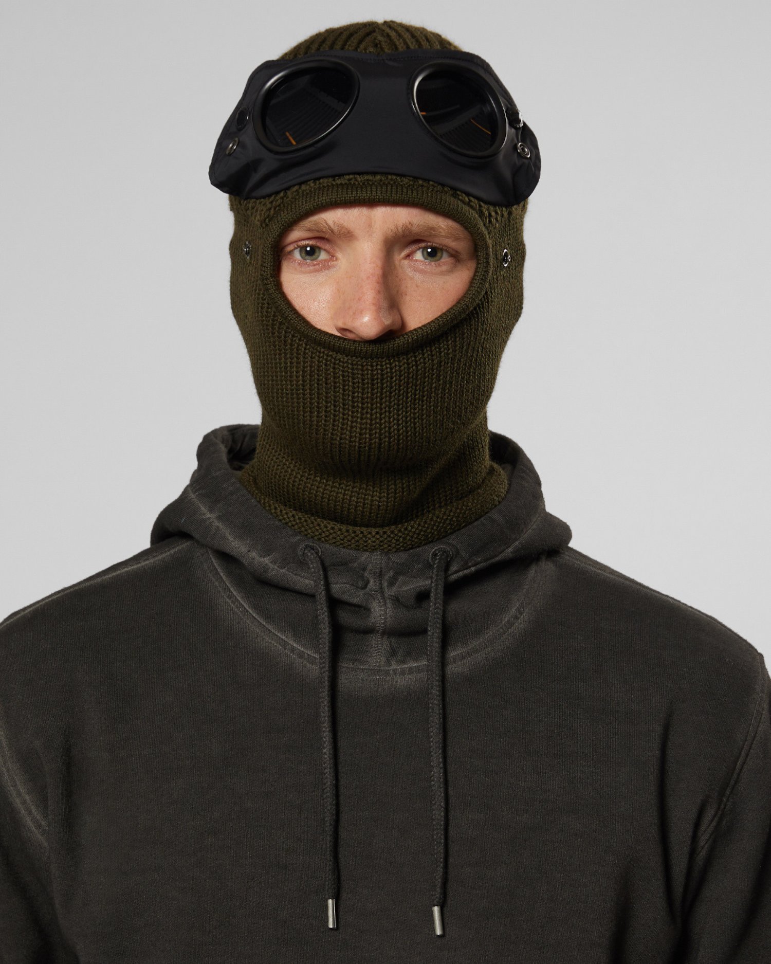 Балаклава c p company. Балаклава СИПИ Компани. Merino Wool Goggle Balaclava. Балаклава Панама c p Company.