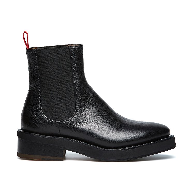 Barracuda Beatle boots in exquisite buffalo leather