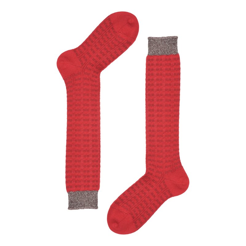 Wool socks in weaved links