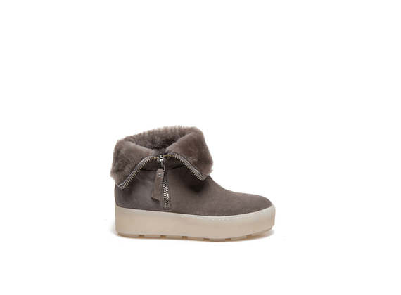 Dove-grey suede booties with sheepskin cuffs