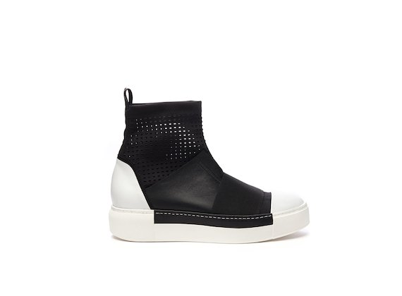 Perforated stretch jersey half boot with elastic band